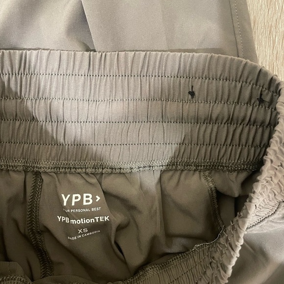 Abercrombie and Fitch YPB Motionteck Jogger Tan Size XS - Picture 11 of 12